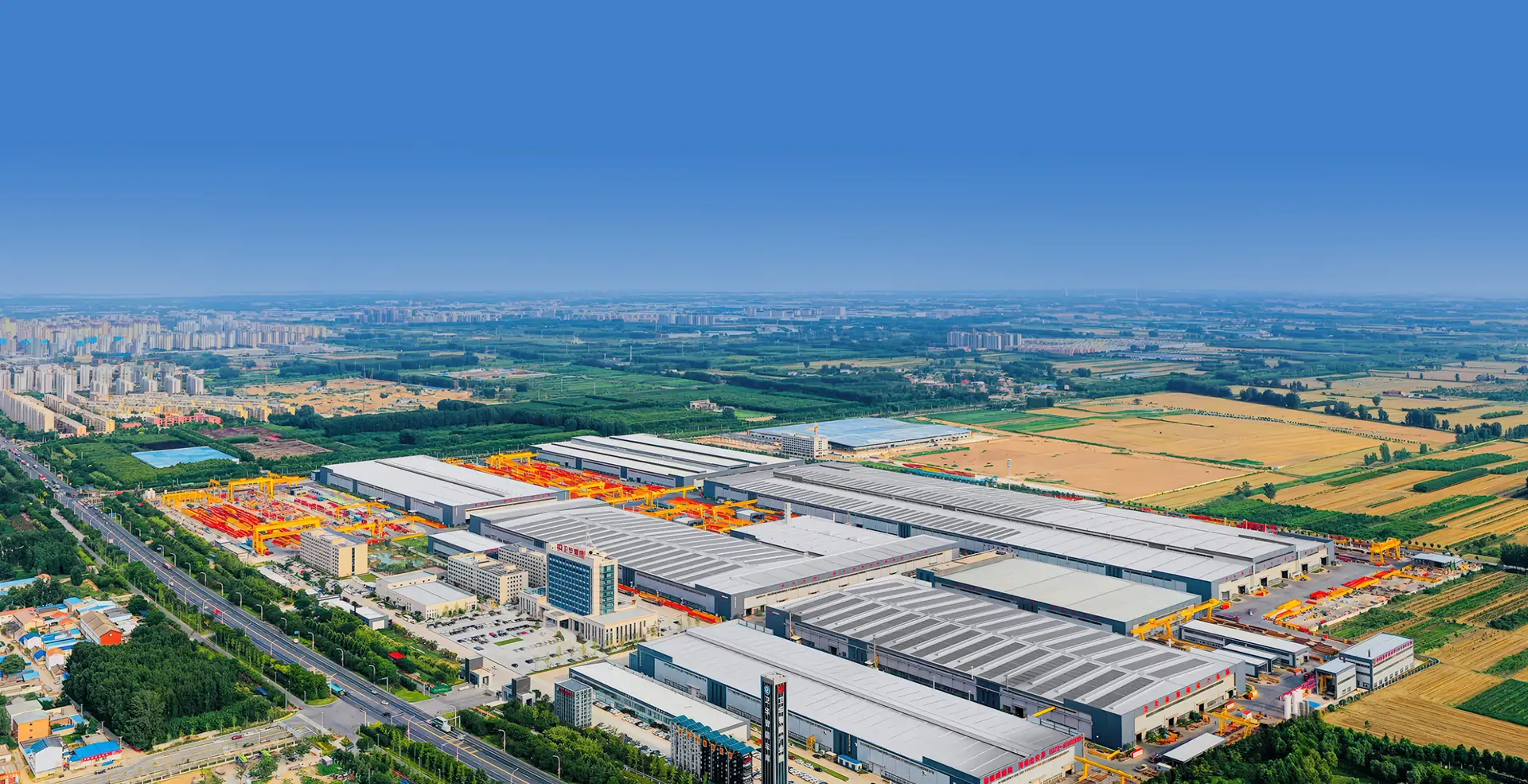 Weihua Crane Group manufacturing base