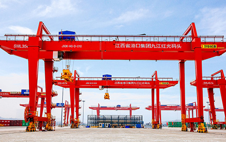 Gantry crane engineering view